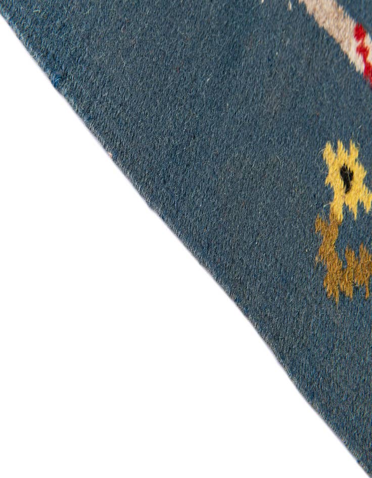 Detail image of  1' 4 x 1' 7  Hand Woven Kilim Dhurrie Wool Rug