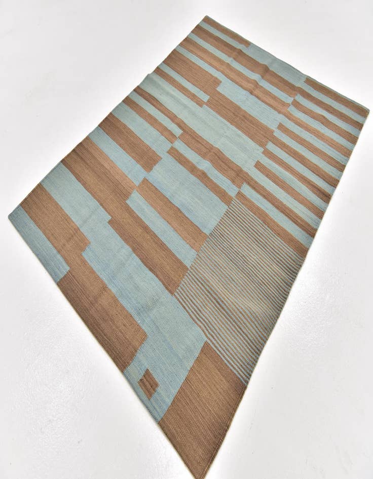 Detail image of  4' 4 x 5' 10  Hand Woven Kilim Modern Wool Rug