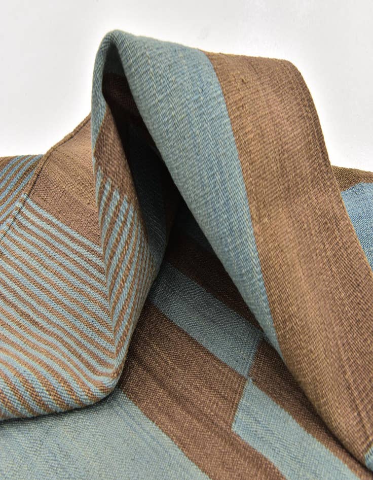 Detail image of  4' 4 x 5' 10  Hand Woven Kilim Modern Wool Rug