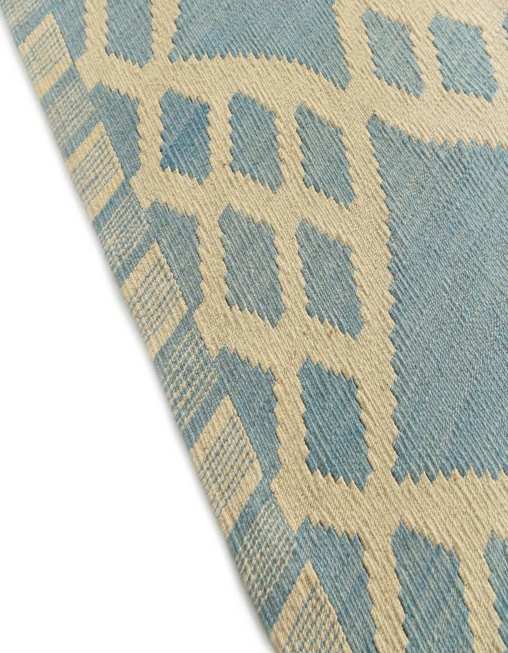 Detail image of  7' 1 x 9' 8  Hand Woven Kilim Modern Wool Rug