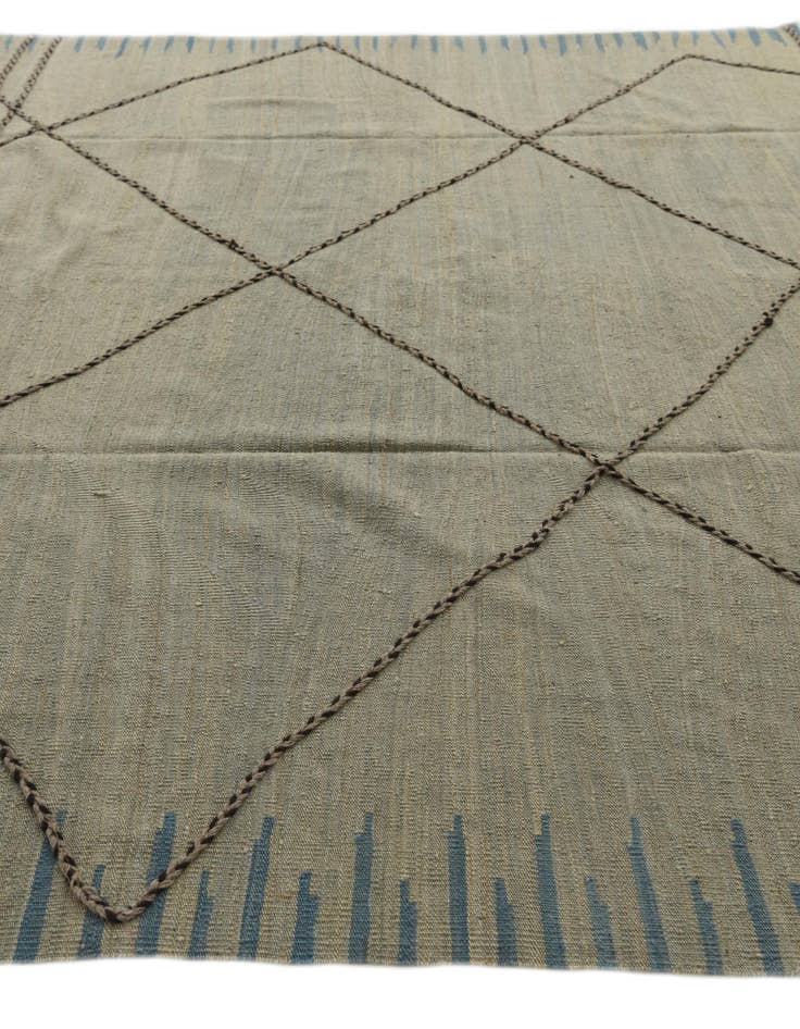 Detail image of  8' 5 x 9' 7  Hand Woven Kilim Modern Wool Rug