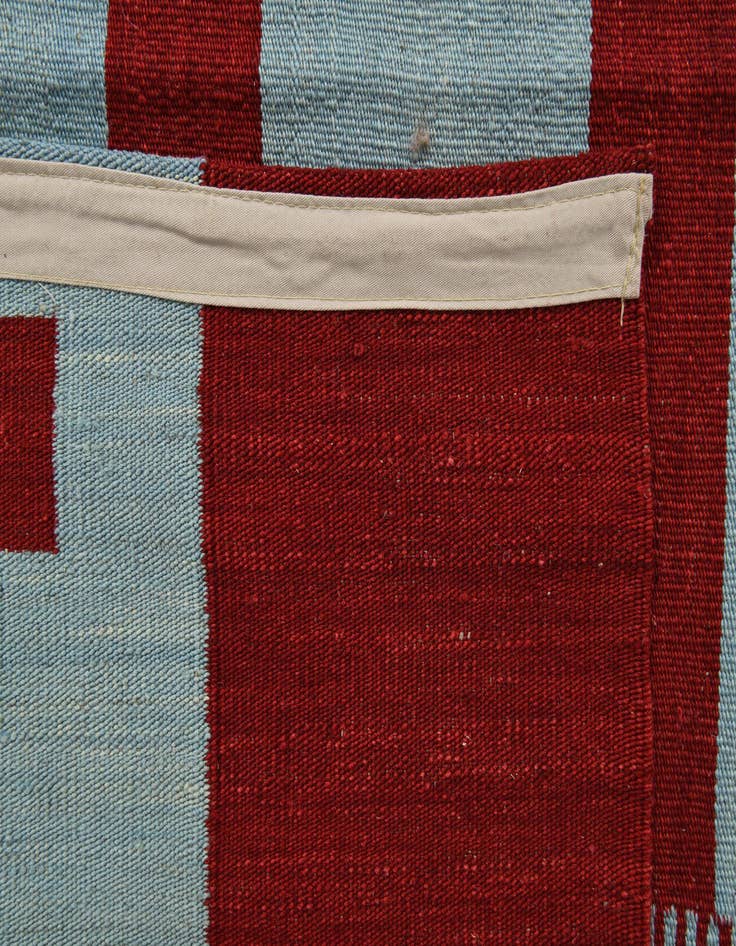 Detail image of  5' 4 x 6' 8  Hand Woven Kilim Modern Wool Rug