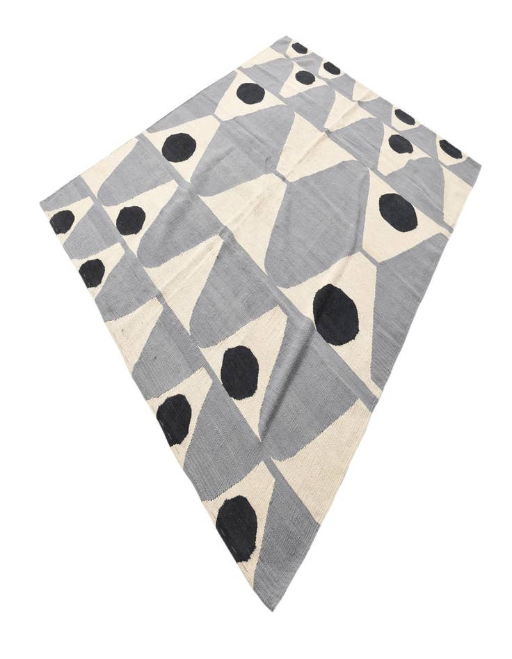 Detail image of  5' 11 x 7' 6  Hand Woven Kilim Modern Wool Rug