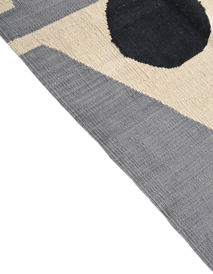 Detail image of  5' 11 x 7' 6  Hand Woven Kilim Modern Wool Rug