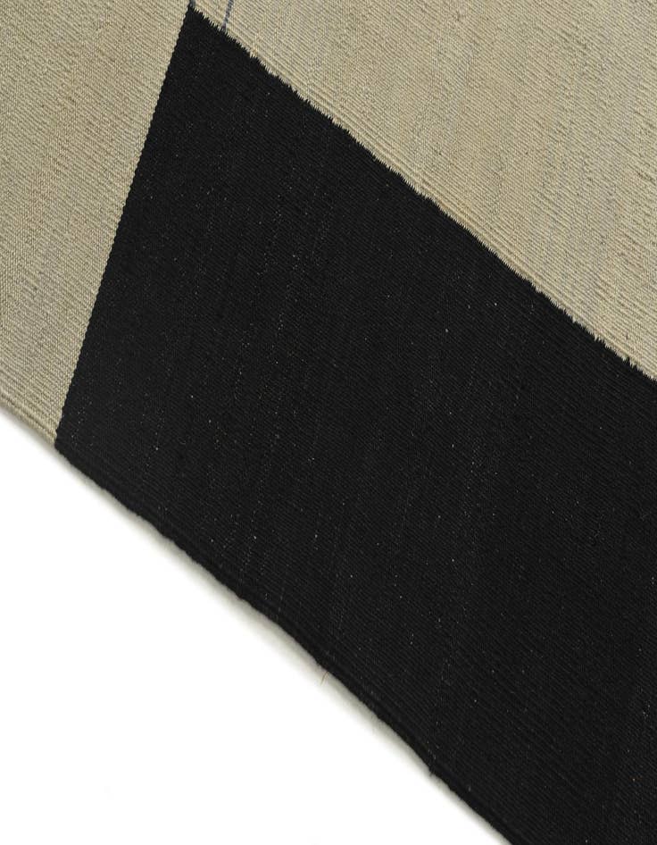 Detail image of  4' 4 x 5' 10  Hand Woven Kilim Modern Wool Rug