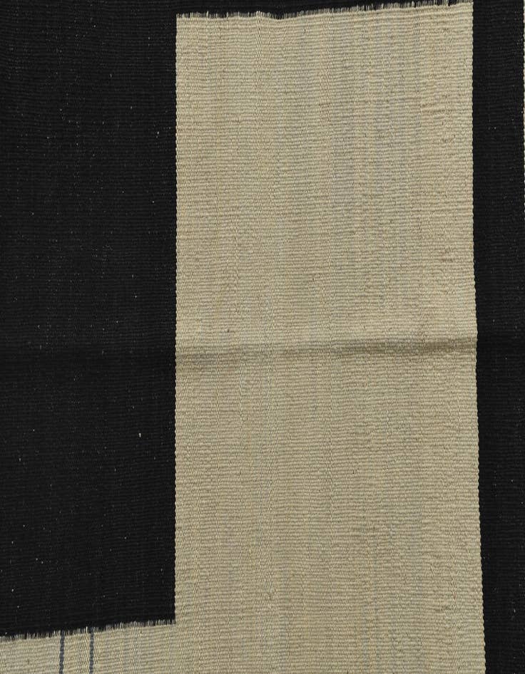 Detail image of  4' 4 x 5' 10  Hand Woven Kilim Modern Wool Rug