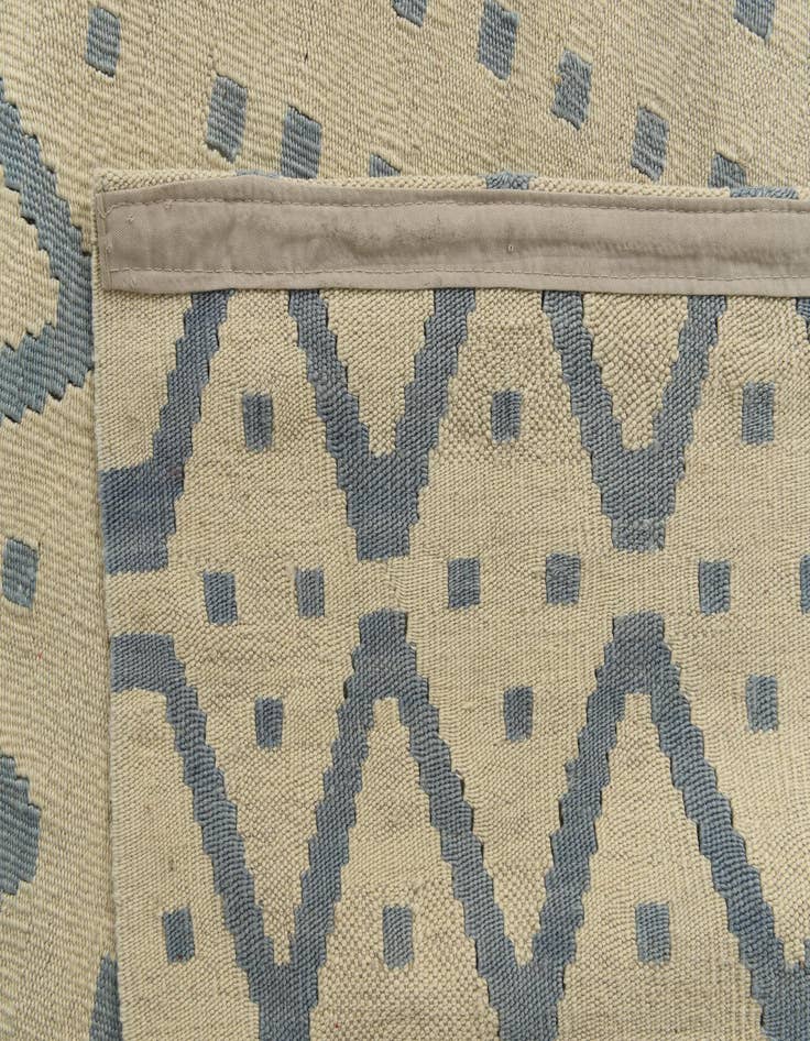 Detail image of  7' x 9' 9  Hand Woven Kilim Modern Wool Rug