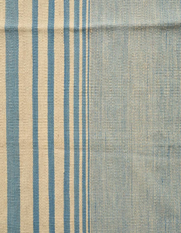 Detail image of  5' 9 x 7' 7  Hand Woven Kilim Modern Wool Rug