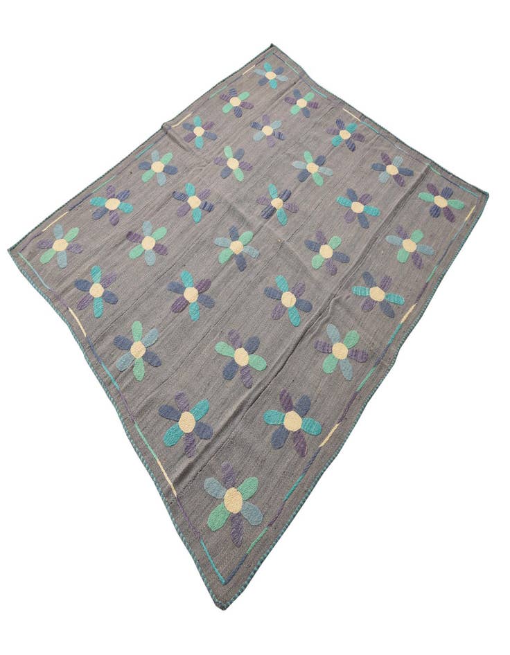 Detail image of  5' 3 x 6' 4  Hand Woven Kilim Suzani Wool Rug