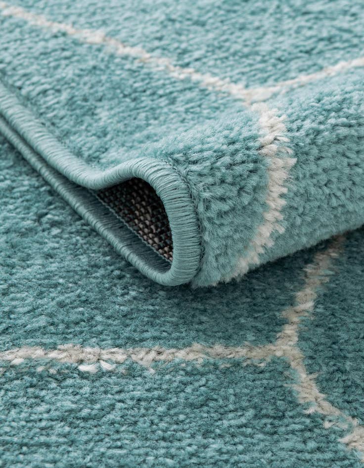 Detail image of  7' 10 x 11' Lattice Frieze Rug