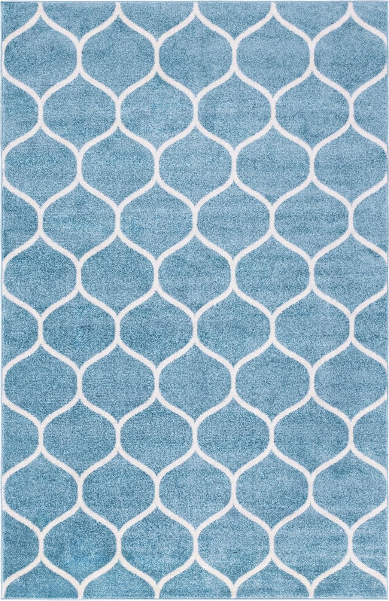  5' 3 x 8' Lattice Frieze Rug