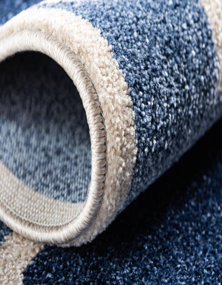 Detail image of  9' x 12' Lattice Rug