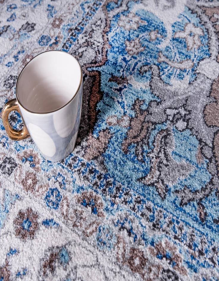 Detail image of  4' x 6' Legacy Rug