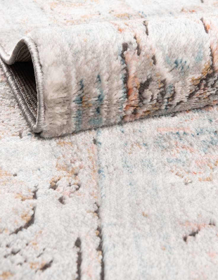 Detail image of  5' 3 x 7' Leipzig Rug