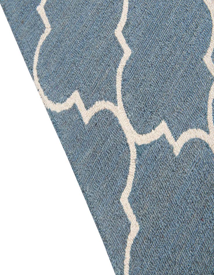 Detail image of  5' x 8' Luna Rug