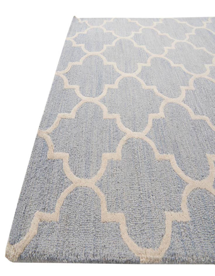 Detail image of  5' 1 x 8' Luna Rug