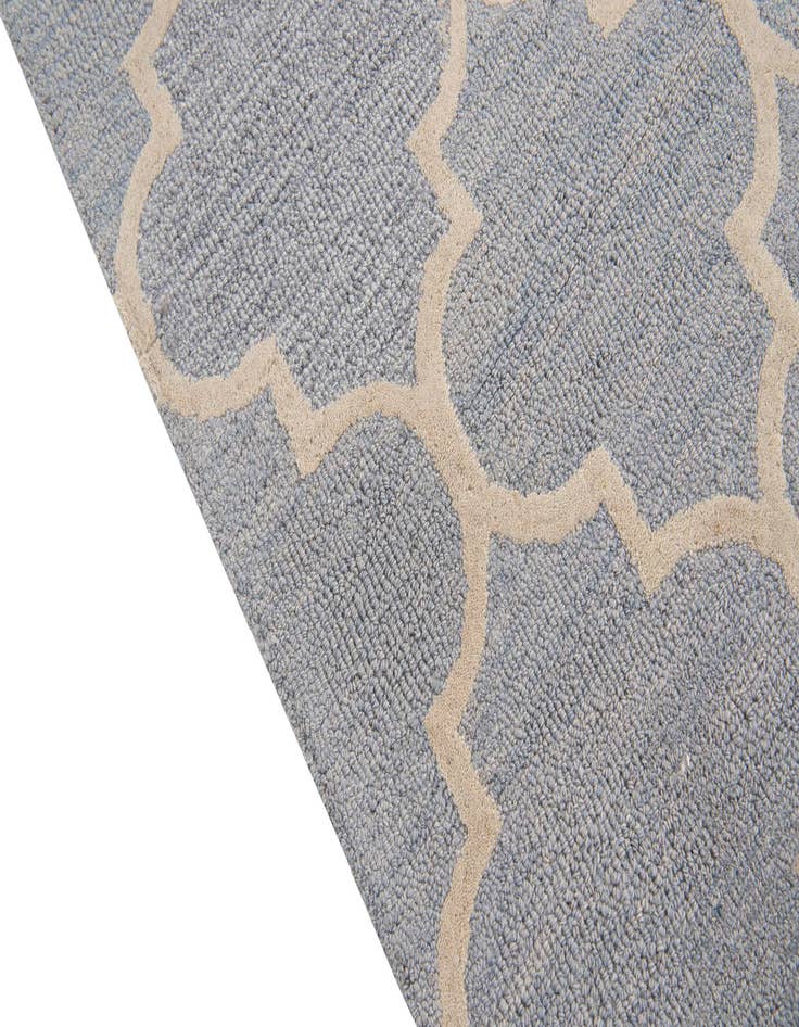 Detail image of  5' 1 x 8' Luna Rug