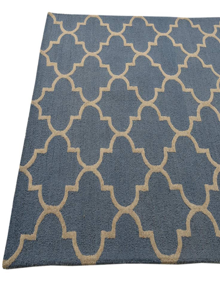 Detail image of  5' x 8' Luna Rug