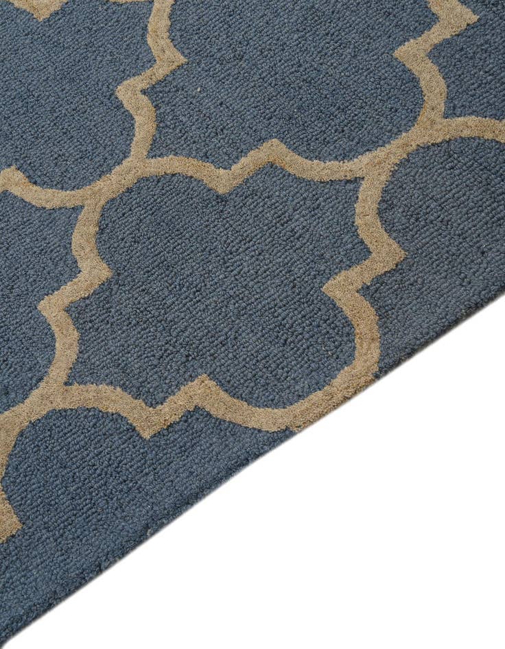 Detail image of  5' x 8' Luna Rug