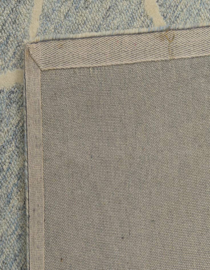 Detail image of  5' 1 x 8' 1 Luna Rug