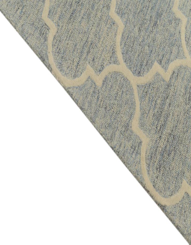 Detail image of  5' 1 x 8' Luna Rug