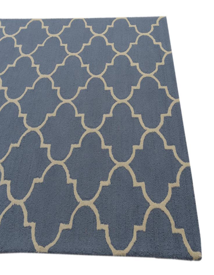 Detail image of  5' 1 x 8' Luna Rug