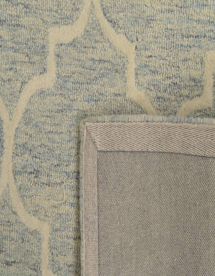 Detail image of  5' 1 x 8' 1 Luna Rug