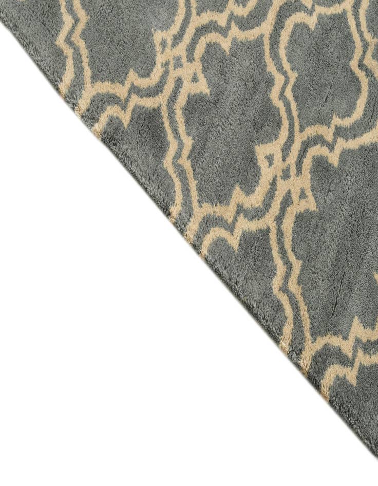 Detail image of  5' x 7' 10 Luna Wool Rug