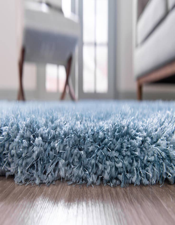 Detail image of 5' x 8' Luxury Solid Shag Rug