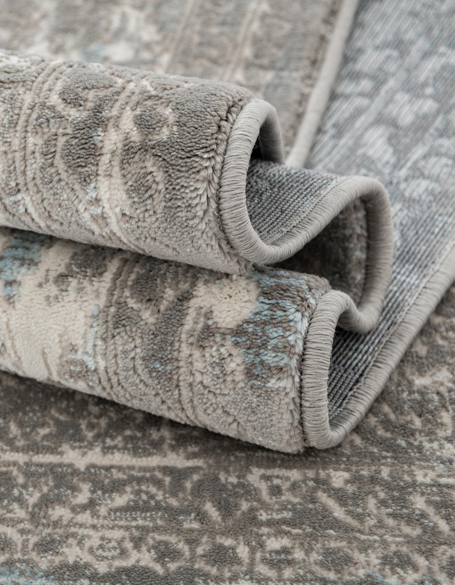 Light Blue 7' 9 x 10' Modern Classical Rug | Rugs.com