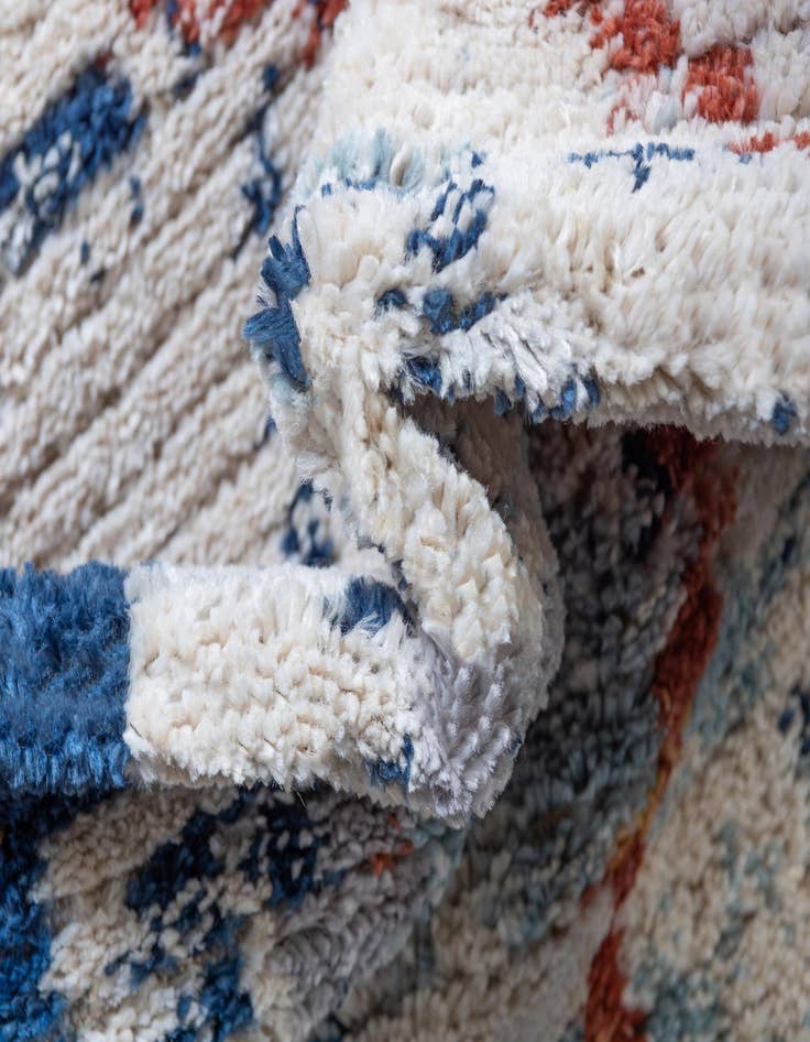 Detail image of  2' 2 x 3' Morocco Rug