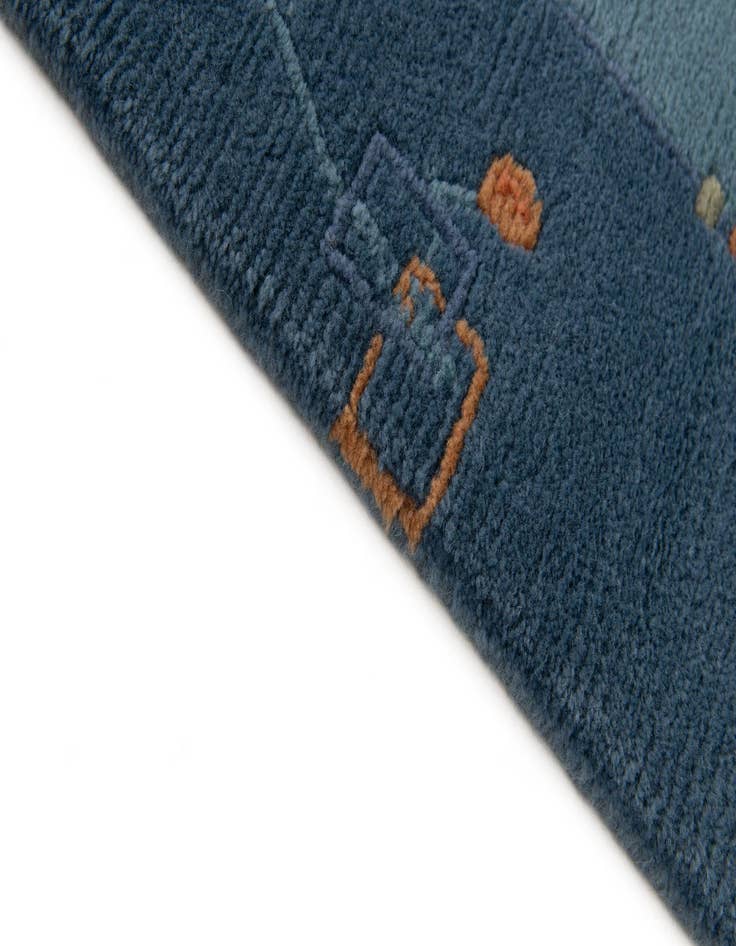 Detail image of  4' 9 x 6' 7  Hand Knotted Nepal Wool Rug