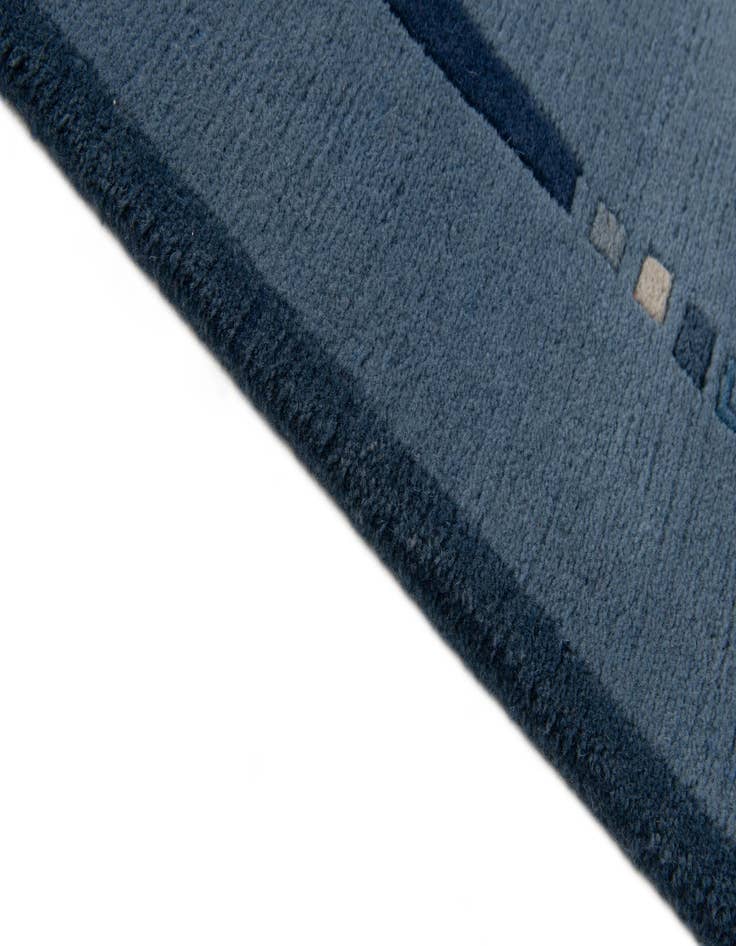 Detail image of  4' 9 x 6' 8  Hand Knotted Nepal Wool Rug