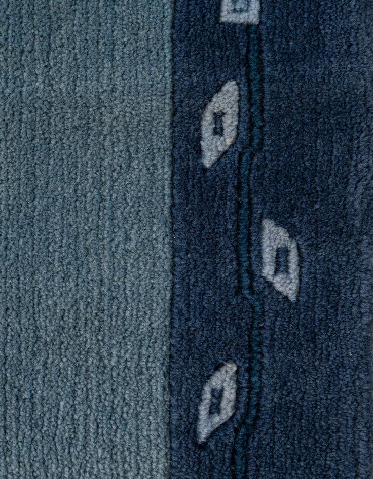 Detail image of  2' 1 x 3' 3  Hand Knotted Nepal Wool Rug