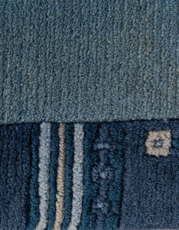 Detail image of  2' 1 x 3' 3  Hand Knotted Nepal Wool Rug