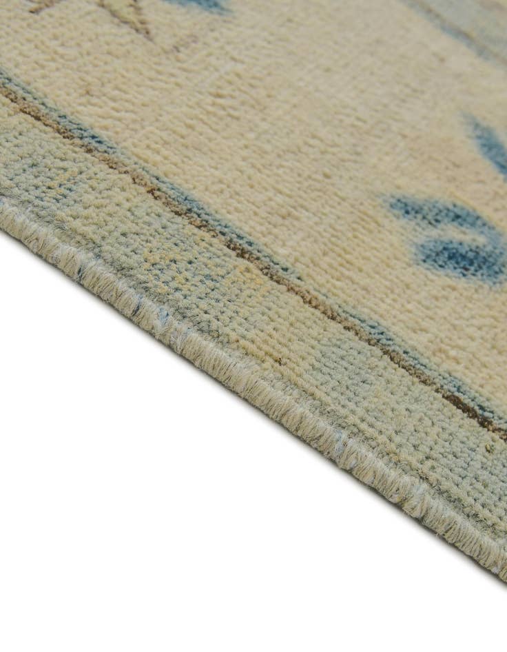 Detail image of 7' 11 x 9' 8 Hand Knotted Oushak Wool Rug