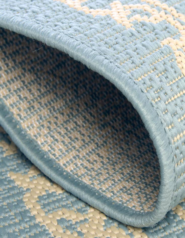 Detail image of  7' x 10'  Washable Botanical Indoor / Outdoor Rug