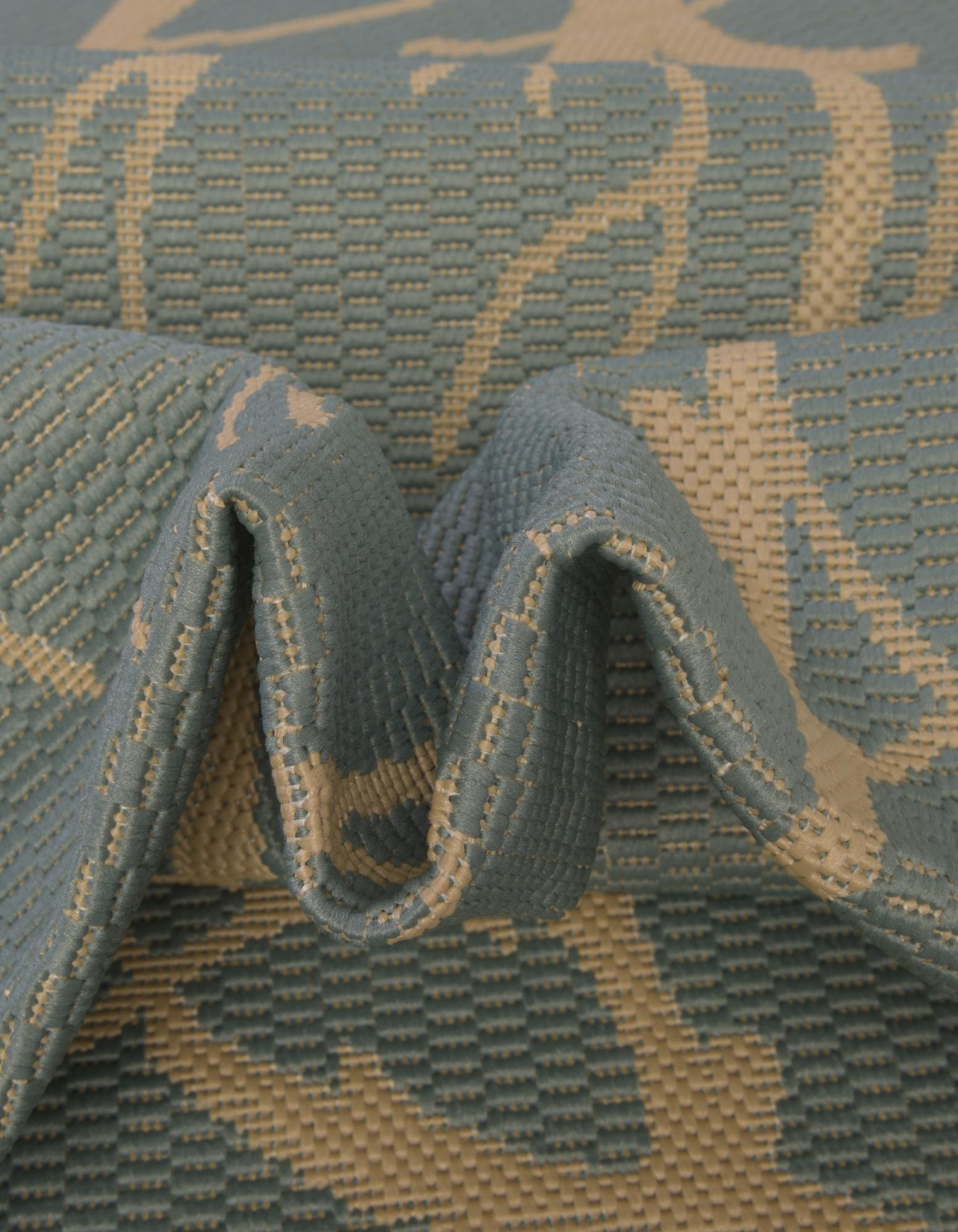 Light Blue 2' x 3' Botanical Indoor / Outdoor Rug | Rugs.com