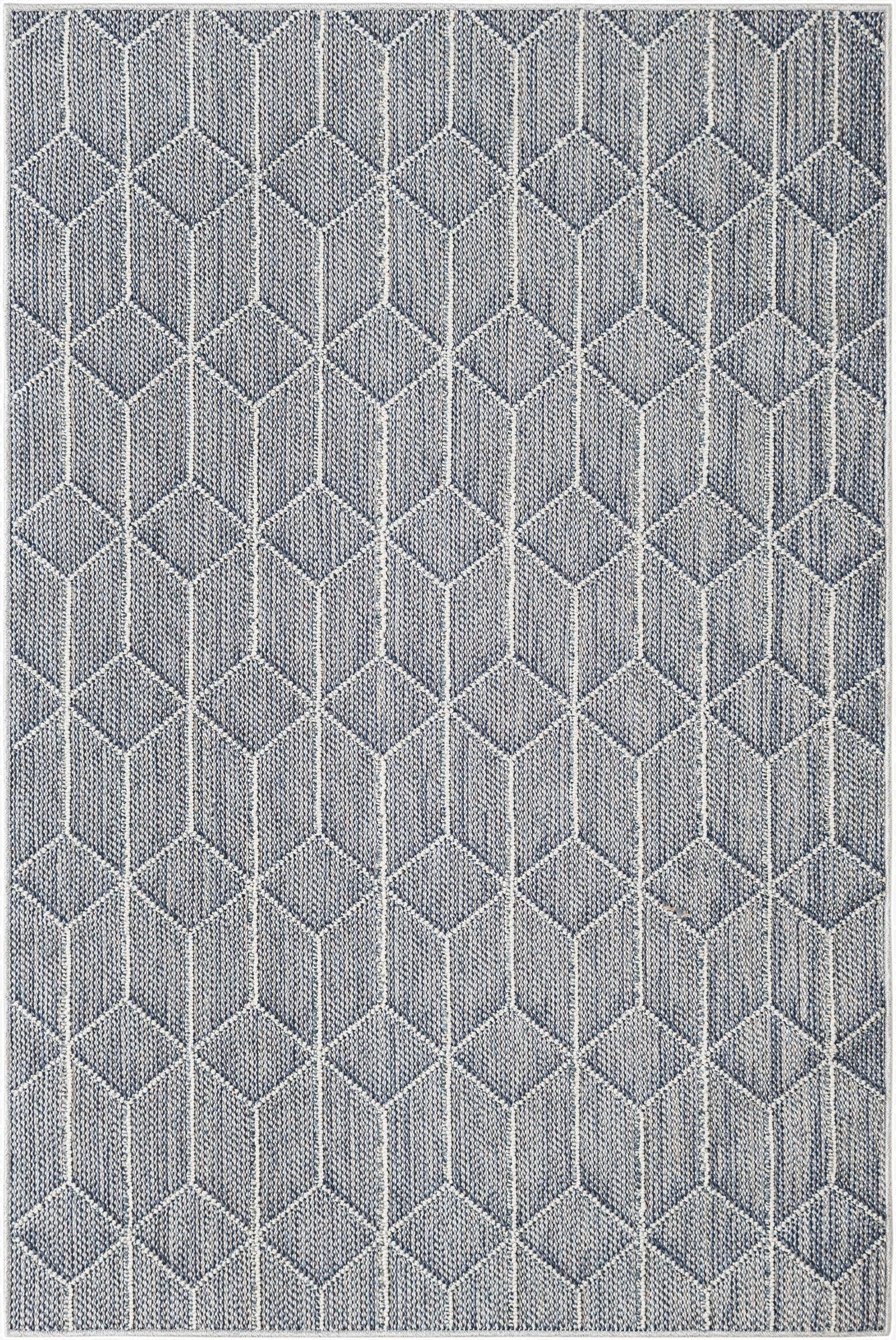 4' 1 x 6' 1  Washable Lattice Indoor / Outdoor Rug