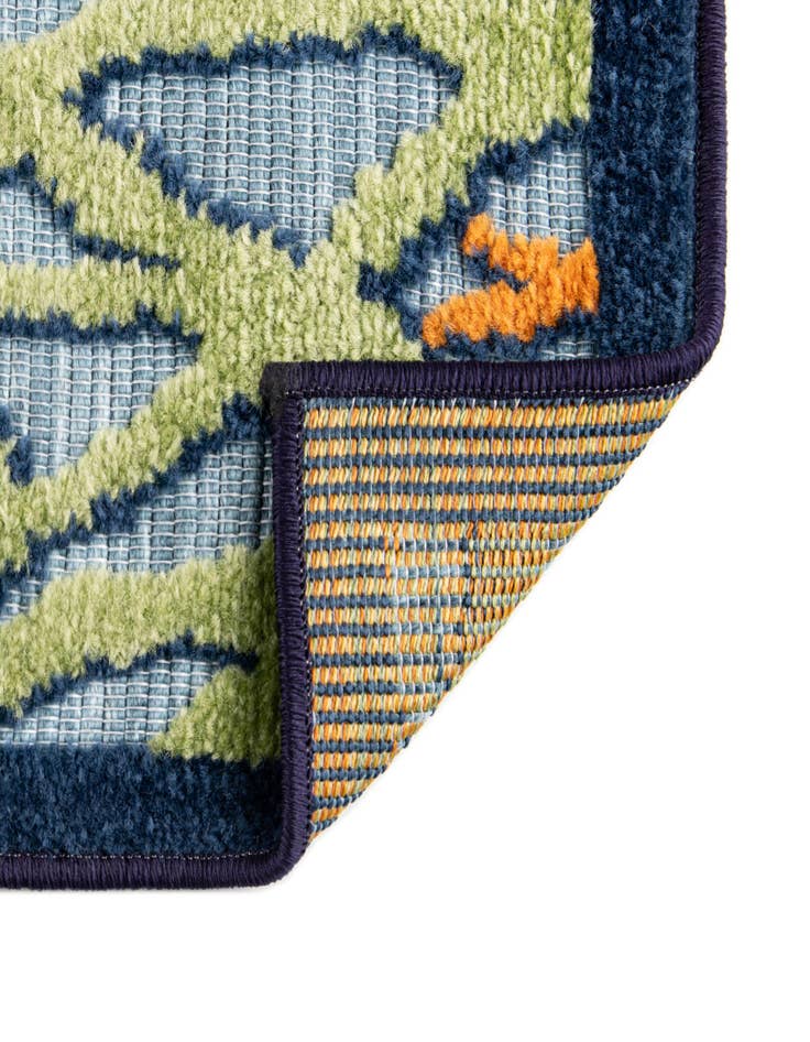 Detail image of  5' x 7' 7  Washable  Indoor / Outdoor Rug