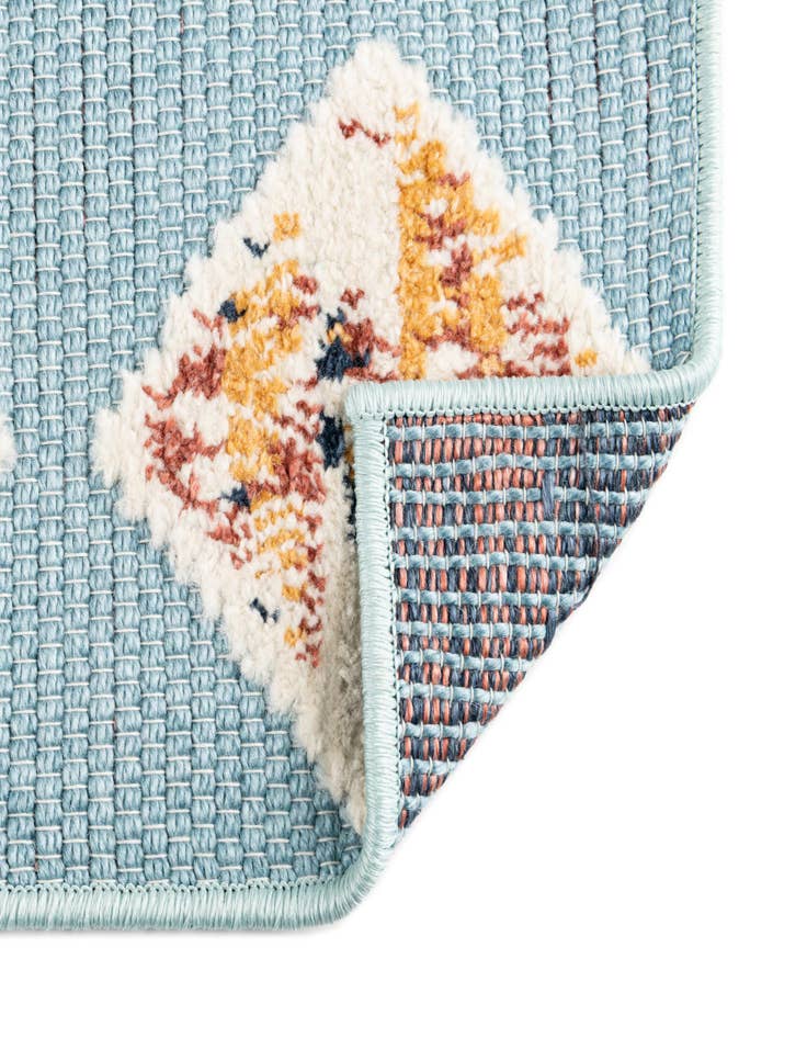 Detail image of  5' x 7' 7  Washable  Indoor / Outdoor Rug