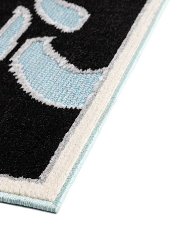 Detail image of  5' 3 x 7' 7  Washable  Indoor / Outdoor Rug