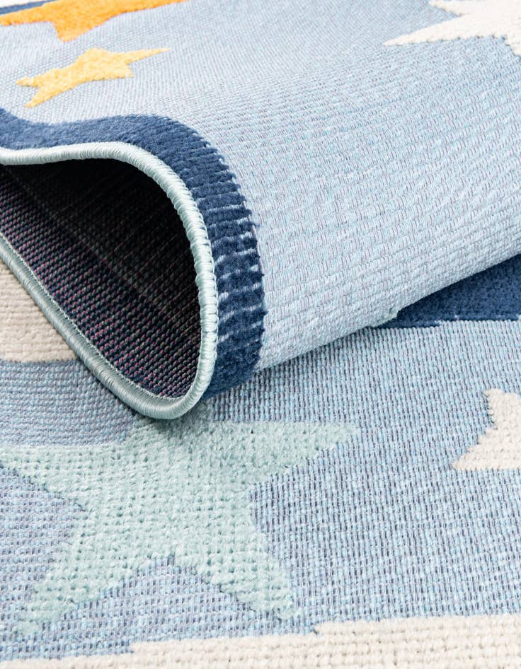 Detail image of  5' 3 x 7' 7  Washable  Indoor / Outdoor Rug