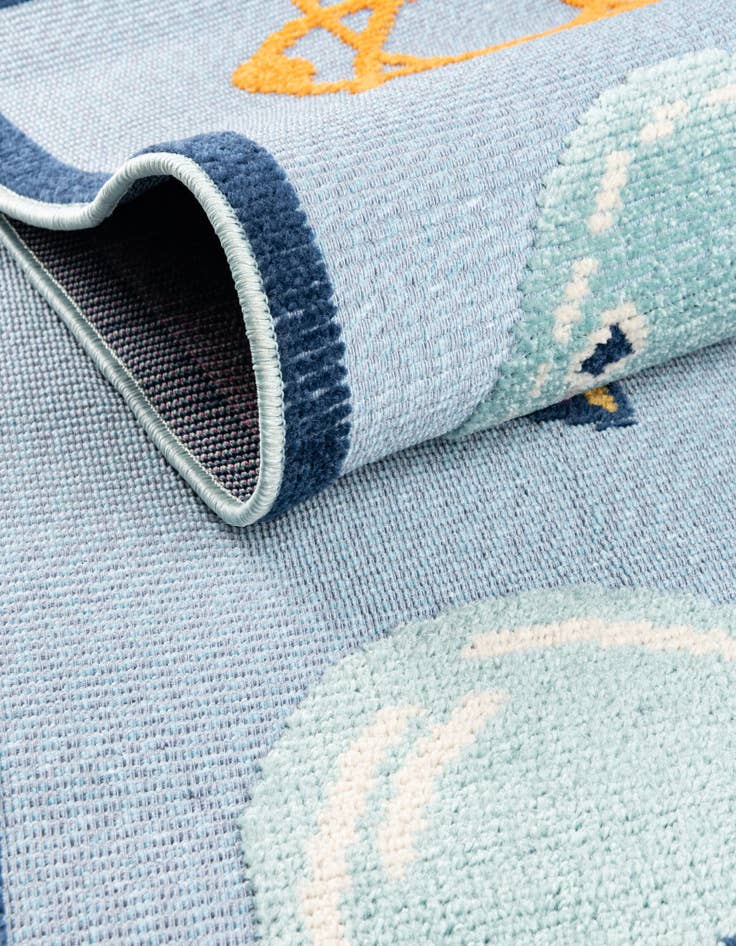 Detail image of  5' 3 x 7' 7  Washable  Indoor / Outdoor Rug