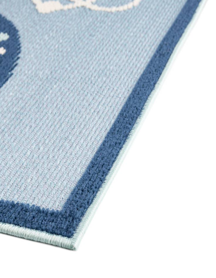 Detail image of  5' 3 x 7' 7  Washable  Indoor / Outdoor Rug