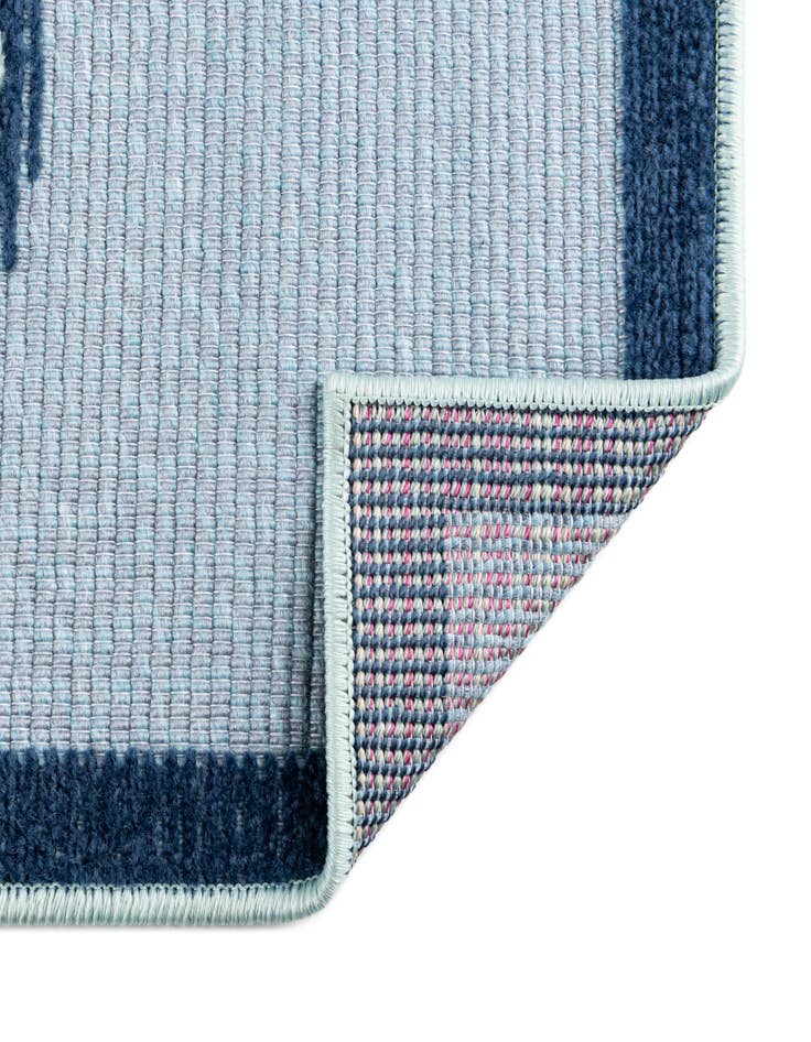 Detail image of  5' 3 x 7' 7  Washable  Indoor / Outdoor Rug