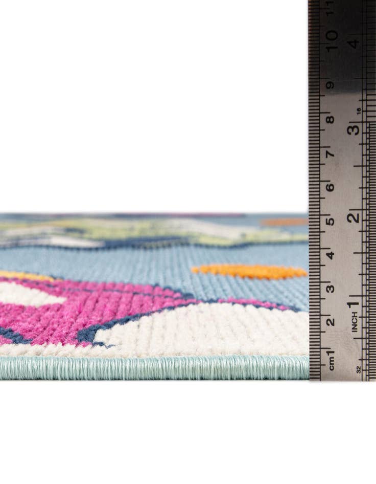 Detail image of  5' 3 x 7' 7  Washable  Indoor / Outdoor Rug