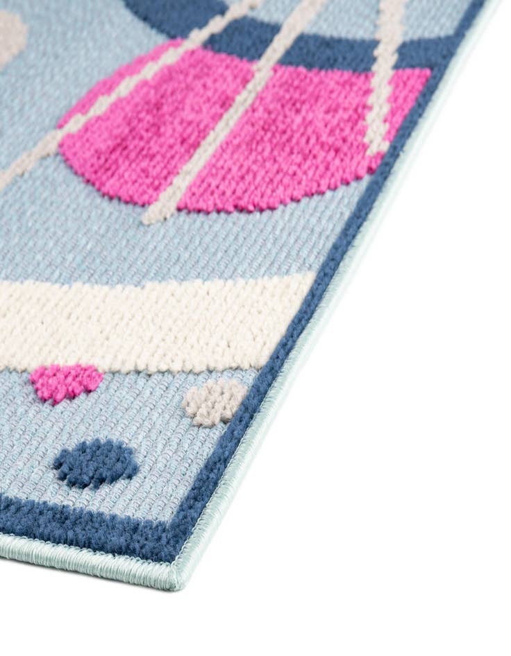 Detail image of  5' 3 x 7' 7  Washable  Indoor / Outdoor Rug