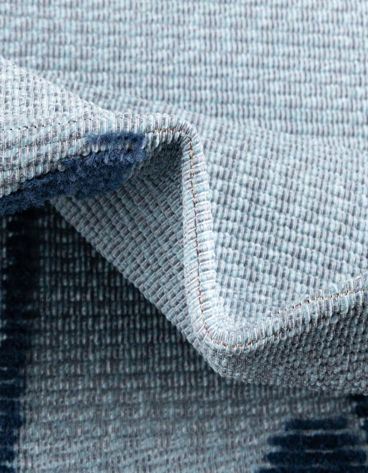 Detail image of  5' 3 x 7' 7  Washable  Indoor / Outdoor Rug