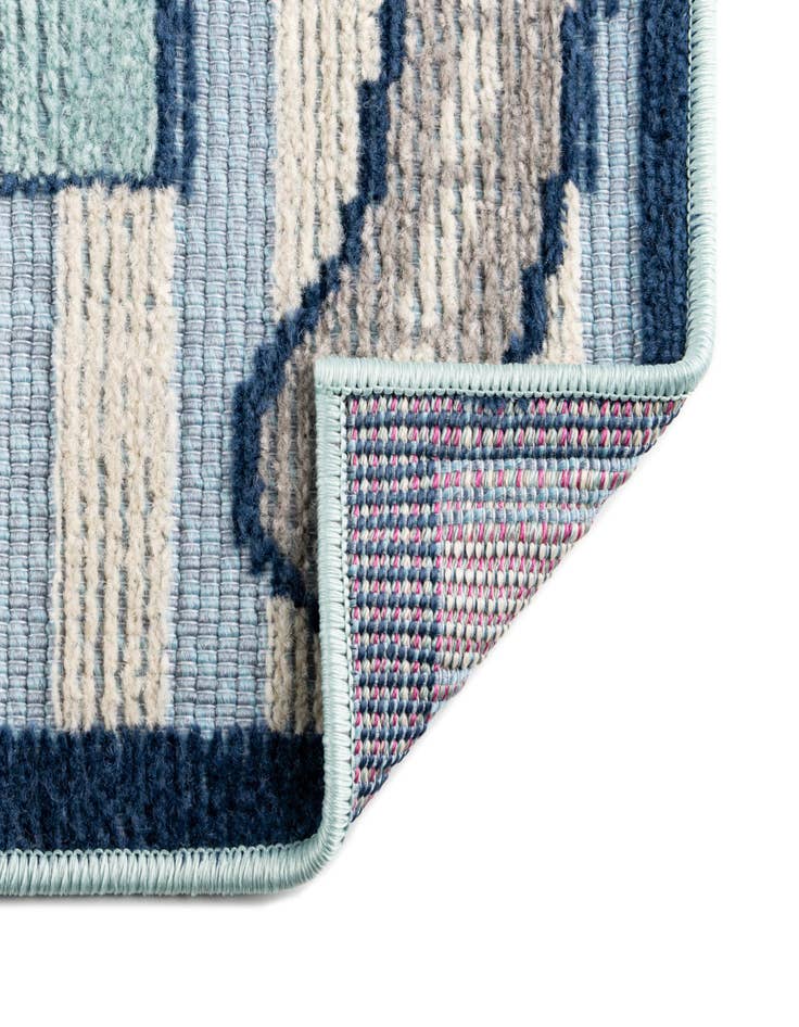 Detail image of  5' 3 x 7' 7  Washable  Indoor / Outdoor Rug